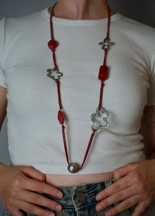 Statement Retro Vibe Red Y2K Beaded Long Necklace, marca: Vintage Dressing, estado: Muito bom, €9.95, €11.15 inclui Proteção do Comprador