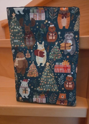 Pochette à livre matelassée grand format Pikiti Noël Hiver 🌲, brand: Pikiti, condition: New without tags, €26.90, €28.95 includes Buyer Protection