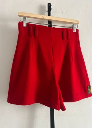 Short hiver Taille haute laine cachemire Vintage Made in France Rouge Taille 34/36, brand: Short Laine Cachemire, condition: Very good, size: S / 36 / 8, €30.00, €32.20 includes Buyer Protection