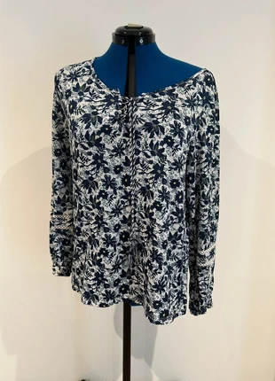 Blouse fleurie bohème marine et blanche, motif floral vintage- taille L-creeks, marke: Creeks, zustand: Sehr gut, größe: L / 40 / 12, 9,00 €, 10,15 € beinhaltet Vinted-Käuferschutz Pro