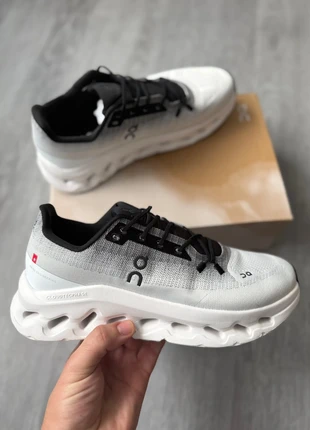 On Cloud Tilt Black/Ivory, marca: On Cloud, estado: Novo sem etiquetas, tamanho: 43, €95.00, €100.45 inclui Proteção do Comprador