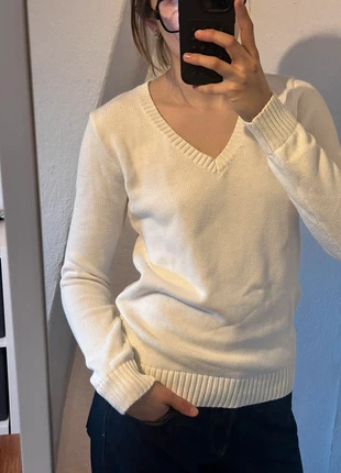 Brandy Melville sweater, brand: Brandy Melville, condizioni: Ottime, taglia: Taglia unica, €8.50, €9.63 include la Protezione acquisti