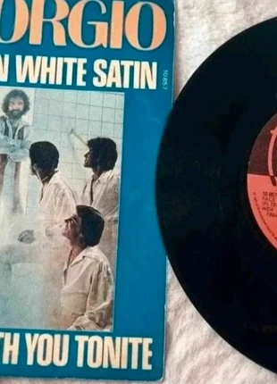🕺 Vinyle 45T – Giorgio – Knights in White Satin / I Wanna Funk With You Tonite, zustand: Zufriedenstellend, 4,00 €, 4,90 € inklusive Vinted-Käuferschutz