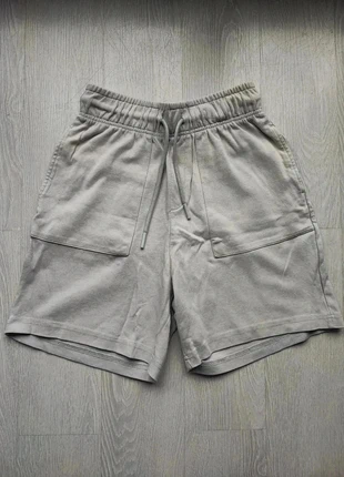 Short Bershka Couleur Crème Taille XS, marque: Bershka, état: Très bon état, taille: XS, 3,00 €, 3,85 € Protection acheteurs incluse
