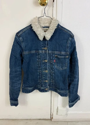 Veste Levi’s Sherpa taille S, brand: Levi's, condition: Very good, size: S / 36 / 8, €29.90, €32.10 includes Buyer Protection Pro