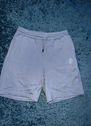 Short Jules, brand: Jules, condizioni: Nuovo senza cartellino, taglia: M, €5.00, €5.95 include la Protezione acquisti