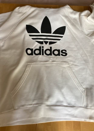 Pull à capuche / sweat adidas blanc neuf parfait état white gros logo marque - Large L / 40 / 12, brand: adidas, condizioni: Nuovo senza cartellino, taglia: L, €35.00, €37.45 include la Protezione acquisti