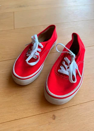 Magnifique chaussures Vans enfants, marke: Vans, zustand: Sehr gut, größe: 32, 12,00 €, 13,30 € inklusive Vinted-Käuferschutz
