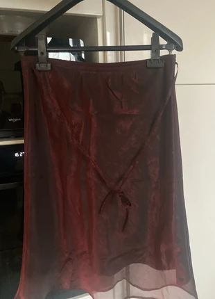 Jolie jupe grenat à reflets, marque: Pimkie, état: Bon état, taille: XL / 42 / 14, 2,00 €, 2,80 € Protection acheteurs incluse