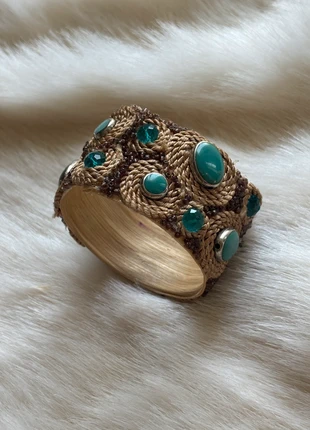 Retro-style cuff bracelet sparkly gemstone details and embellishments elegant 2000s aesthetic, marque: Vintage Dressing, état: Très bon état, 11,80 €, 13,09 € Protection acheteurs incluse