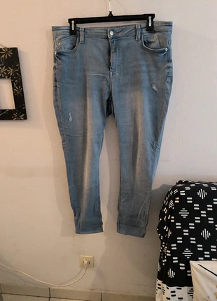 Jean mixte  couleur délavé, marque: C&A, état: Neuf sans étiquette, taille: 4XL / 48 / 20, 5,00 €, 5,95 € Protection acheteurs incluse