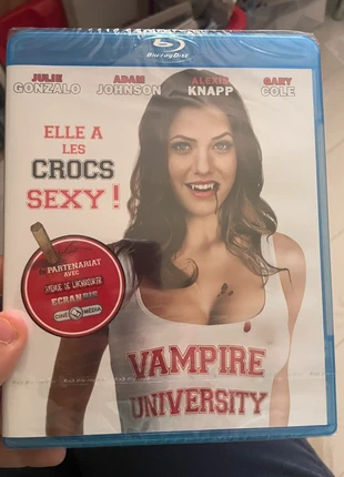 Blu-ray, vampire University, état: Neuf avec étiquette, 1,00 €, 1,75 € Protection acheteurs incluse