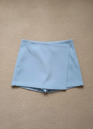 Jupe-short bleu pastel 💙, marque: revella, état: Très bon état, taille: S / 36 / 8, 34,99 €, 37,44 € Protection acheteurs incluse