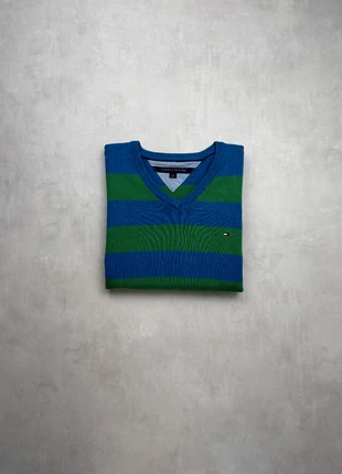 Pull Tommy Hilfiger – Rayé bleu/vert col V en coton – Taille L I SKU : 000367, brand: Tommy Hilfiger, condizioni: Ottime, taglia: L, €18.00, €19.60 include la Protezione acquisti