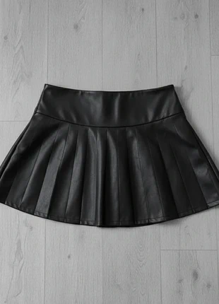 Jupe évasée simili cuir noire – Taille S, marca: Boutique Parisienne, estado: Muito bom, tamanho: S / 36 / 8, €31.90, €34.20 inclui Proteção do Comprador