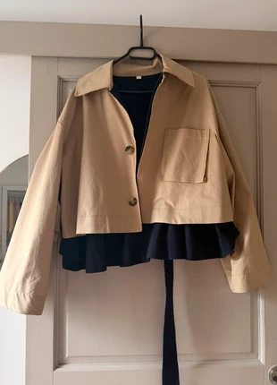 Trench court beige bleu marine, brand: marque indépendante, condizioni: Ottime, taglia: L / IT 44 / EU 40, €15.00, €16.45 include la Protezione acquisti