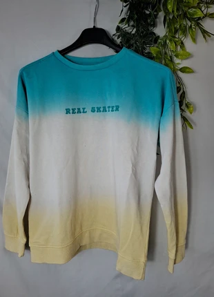 Sweat enfant, marque: Kiabi, état: Très bon état, taille: 12 ans / 152 cm, 4,00 €, 4,90 € Protection acheteurs (Pro) incluse