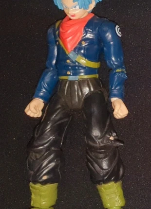 Trunks figurine action figure dragon ball Bandai, état: Très bon état, taille: 6 ans / 116 cm, 10,00 €, 11,20 € Protection acheteurs incluse