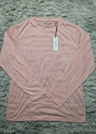T-shirt manches longues Col Rond Calvin Klein 100% Polyester Rose Taille M, marque: Calvin Klein, état: Neuf avec étiquette, taille: M, 20,00 €, 21,70 € Protection acheteurs incluse