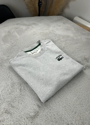 Sweat Lacoste Classic fit logo brodé M, marke: Lacoste, zustand: Sehr gut, größe: M, 45,00 €, 47,95 € beinhaltet Vinted-Käuferschutz Pro