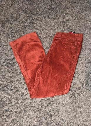 Pantalon En Velours Côtelé enfant / Corduroy Zara Rouge coton cotelé coupe slim taille 9–10 ans, marque: Zara, état: Très bon état, taille: 10 ans / 140 cm, 4,00 €, 4,90 € Protection acheteurs incluse