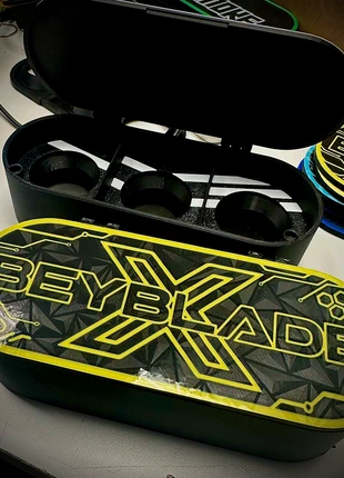 Beyblade X 3on3 Magnetic Deckbox, marque: Beyblade, état: Neuf avec étiquette, 18,00 €, 19,60 € Protection acheteurs (Pro) incluse