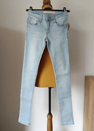 Jeans femme bleu clair taille haute Jennyfer XXS/32 🌻, marque: Jennyfer, état: Très bon état, taille: XXS / 32 / 4, 9,99 €, 11,19 € Protection acheteurs incluse
