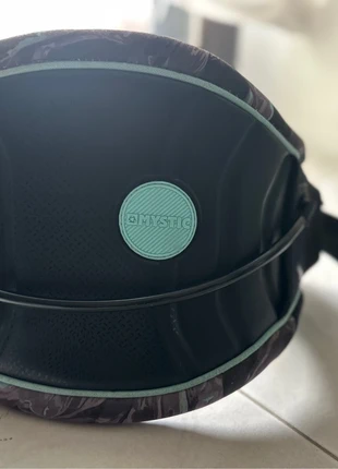 Harness Trapezio Mystic Dazzled M, marque: Mystic, état: Très bon état, 65,00 €, 68,95 € Protection acheteurs incluse