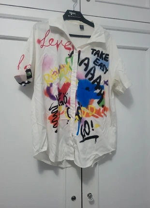 Ladies bright colorful graffiti shirt xl, marque: Shein, état: Satisfaisant, taille: XL / 42 / 14, 2,00 €, 2,80 € Protection acheteurs incluse