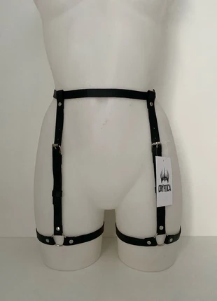 Harnais de jambe réglable en simili cuir noir, marca: Cryptica, estado: Muy bueno, 12,50 €, 13,83 € Protección al comprador Pro incluida