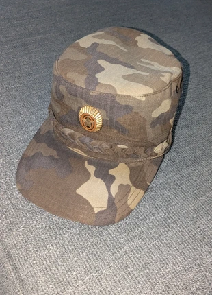 Militaire pet, merk: geen, staat: Goed, maat: Universele maat, € 5,00, € 5,95 inclusief Kopersbescherming