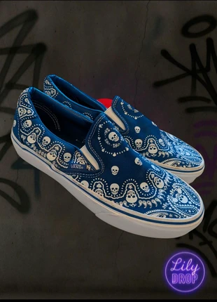 Vans Slip-On “Skull Bandana” 37 Neuve avec étiquette, marque: Vans, état: Neuf avec étiquette, taille: 37, 23,80 €, 25,69 € Protection acheteurs incluse
