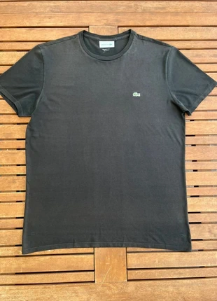 T-shirt Lacoste noir logo brodé M, marca: Lacoste, estado: Muito bom, tamanho: M, €9.90, €11.10 inclui Proteção do Comprador