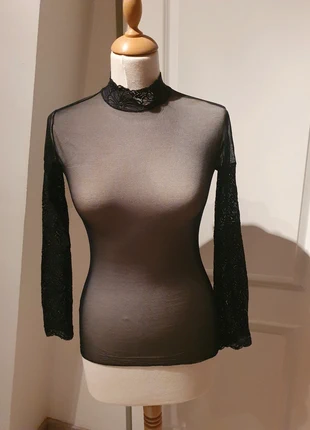 Haut tulle et dentelle., merk: je ne sais plus, staat: Heel goed, maat: L / 40 / 12, € 5,00, € 5,95 inclusief Kopersbescherming