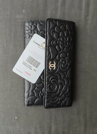 Nieuwe portomonee Chanel Camelia, merk: Chanel, model: Camellia Flap Wallet Long, staat: Nieuw zonder prijskaartje, € 495,00, € 520,45 inclusief Kopersbescherming