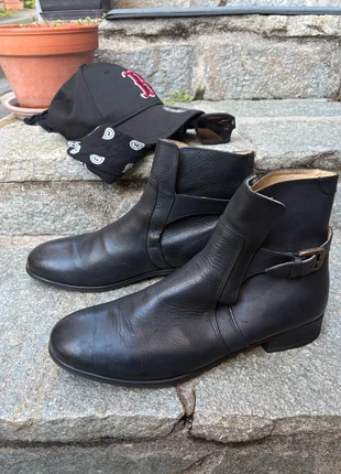 Chealsea Jodhpur boots, marque: Shoe The Bear, état: Très bon état, taille: 43, 65,00 €, 68,95 € Protection acheteurs incluse