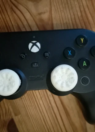 Manette 8 bitdo pro controller, marca: 8BitDo, estado: Bom, €20.00, €21.70 inclui Proteção do Comprador