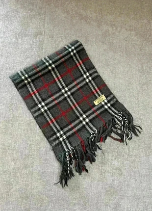 Écharpe Burberry gris, marca: Burberry, estado: Muy bueno, 45,00 €, 47,95 € Protección al comprador Pro incluida
