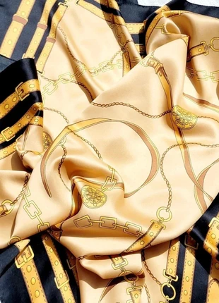 Foulard Burton  vintage scarf tuch old money classique baroque classic timeless, marque: Vintage Chic, état: Très bon état, 12,00 €, 13,30 € Protection acheteurs incluse