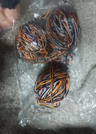 Lot de 3 pelotes, brand: LAINE, condizioni: Ottime, €3.00, €3.85 include la Protezione acquisti