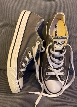 Tennis 👟 Converse basse gris beige 40 - excellent état, marque: Converse, état: Très bon état, taille: 40, 29,00 €, 31,15 € Protection acheteurs incluse