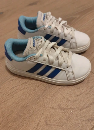 Scarpe 29 Adidas, marque: adidas, état: Très bon état, taille: 29, 8,00 €, 9,10 € Protection acheteurs incluse