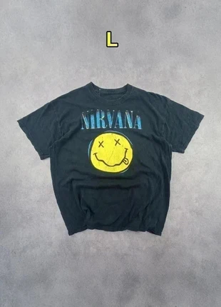 Nirvana Smiley Face 90s Vintage Graphic T-Shirt - Classic Music Tee - Size L, marque: Vintage Dressing, état: Très bon état, taille: L, 15,00 €, 16,45 € Protection acheteurs incluse