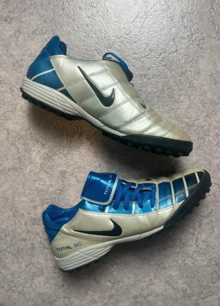 Chaussure de Foot Nike Total 90 T90 Vintage 2003 bleu & argenté / Taille 38.5 EU, marque: Nike, état: Très bon état, taille: 38,5, 70,00 €, 74,20 € Protection acheteurs incluse