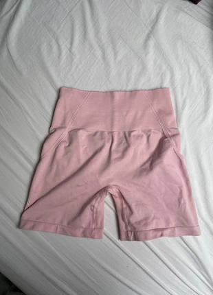 Oner active effortless short, merk: Oner Active, staat: Heel goed, maat: S / 36 / 8, € 15,00, € 16,45 inclusief Kopersbescherming