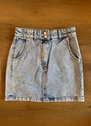 Mini jupe en jean Mango, marque: Mango, état: Très bon état, taille: XS / 34 / 6, 8,00 €, 9,10 € Protection acheteurs incluse