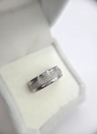 💍 Matte Silver Titanium Steel Wedding Ring (8mm Width) Size 8 18.1mm P1/2 EUR 57, condition: New without tags, size: 18.1 mm / P½, £6.99, £8.04 includes Buyer Protection