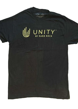 Origineel Hard Rock “Unity by Hard Rock” T-Shirt – Maat M, merk: Hard Rock, staat: Heel goed, maat: M, € 10,00, € 11,20 inclusief Kopersbescherming