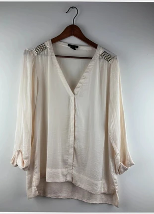 Blouse crème H&M, brand: H&M, condition: Very good, size: L / 40 / 12, €17.10, €18.66 includes Buyer Protection Pro