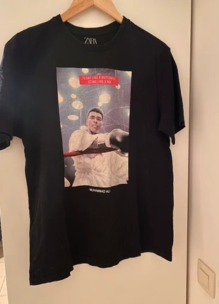 Muhammad Ali tshirt, marque: Zara, état: Très bon état, taille: XL, 4,00 €, 4,90 € Protection acheteurs incluse